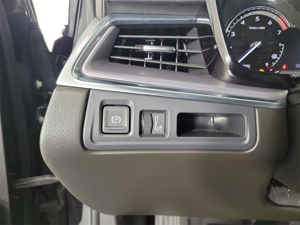 2023 Cadillac XT5 Luxury Black at Tom Peacock Cadillac