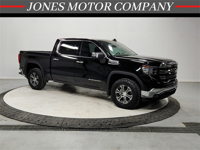 2023 GMC Sierra 1500 SLT Crew Cab 4WD