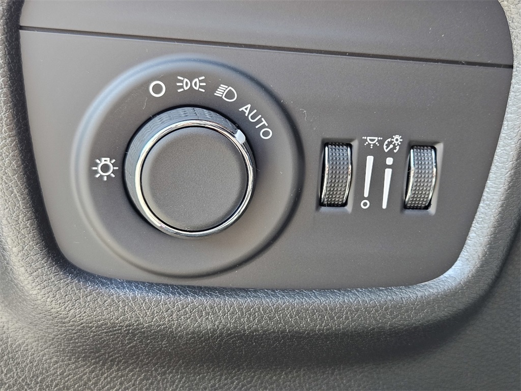 New Car 2025 Jeep Grand Cherokee  Altitude For Sale Under $40,000 In San Marcos, Texas