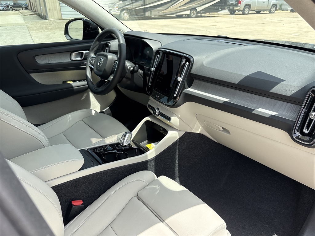 2026 Volvo XC40 B4 FWD PLUS Blue at Ultimate Motorsports