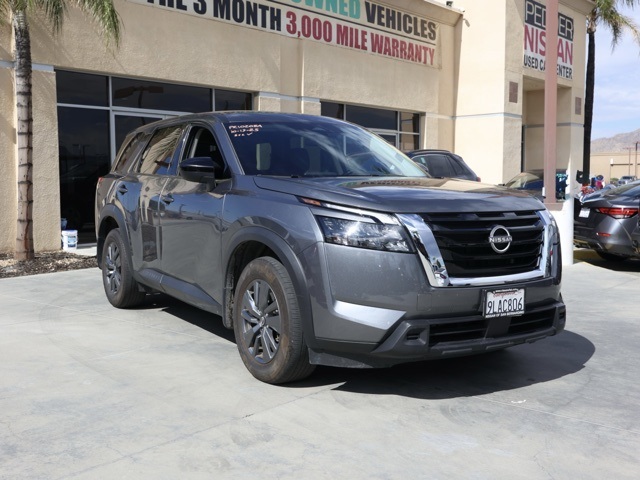 2024 Nissan Pathfinder S