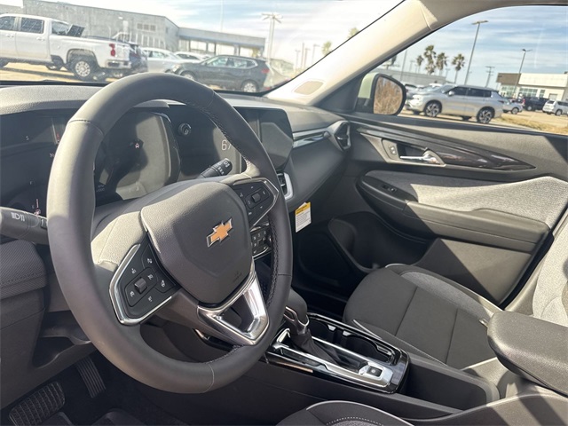 2025 Chevrolet TrailBlazer LT Green at AutoSavvy Houston Northwest