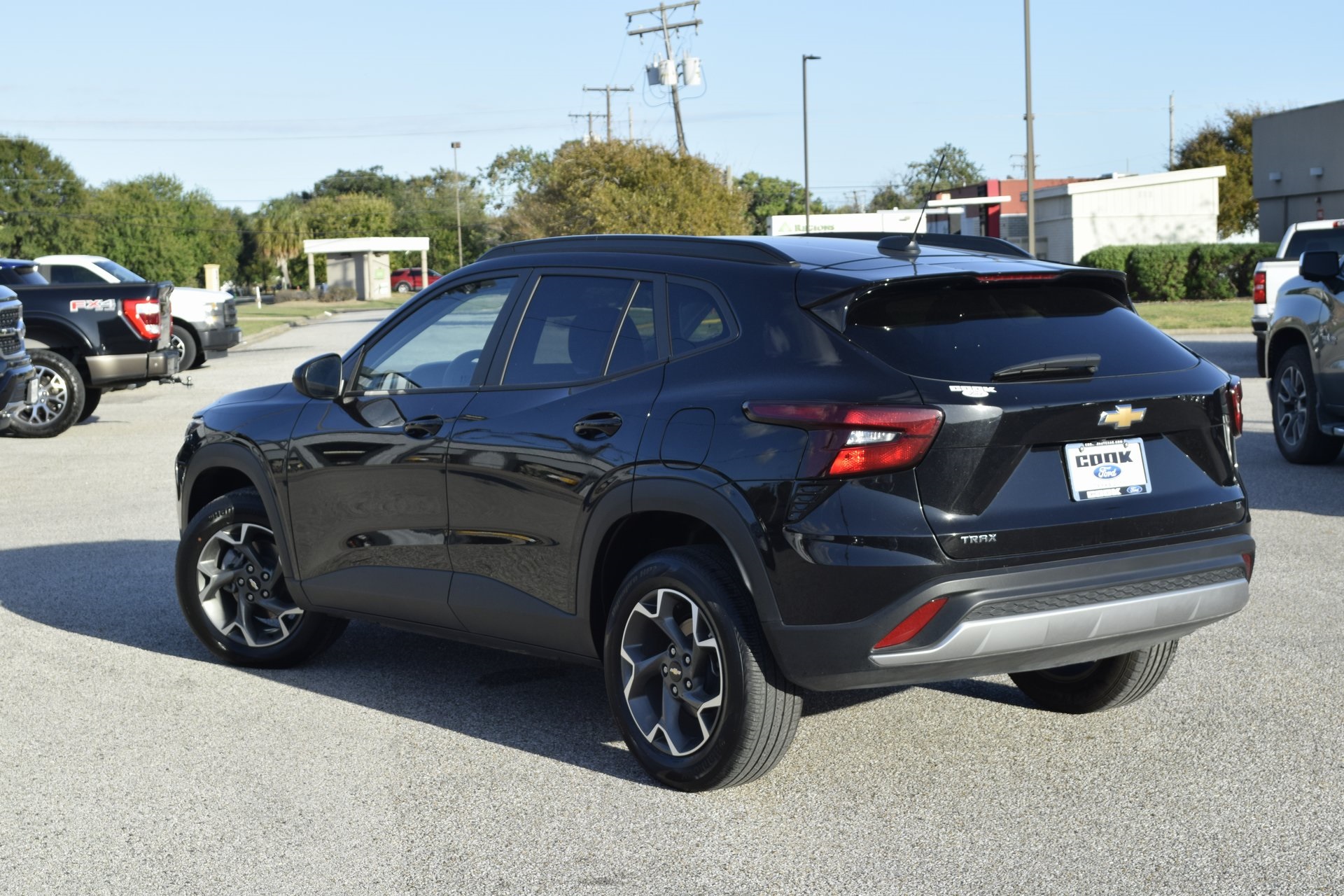 2025 Chevrolet Trax LT - 7
