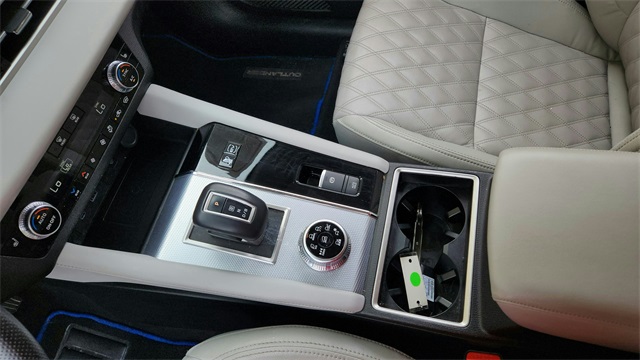 2024 Mitsubishi Outlander PHEV