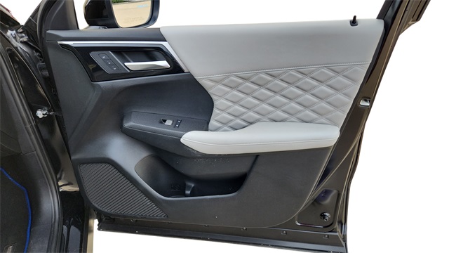 2024 Mitsubishi Outlander PHEV