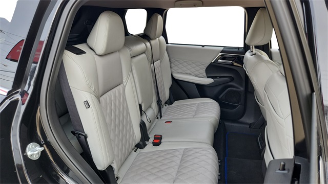 2024 Mitsubishi Outlander PHEV