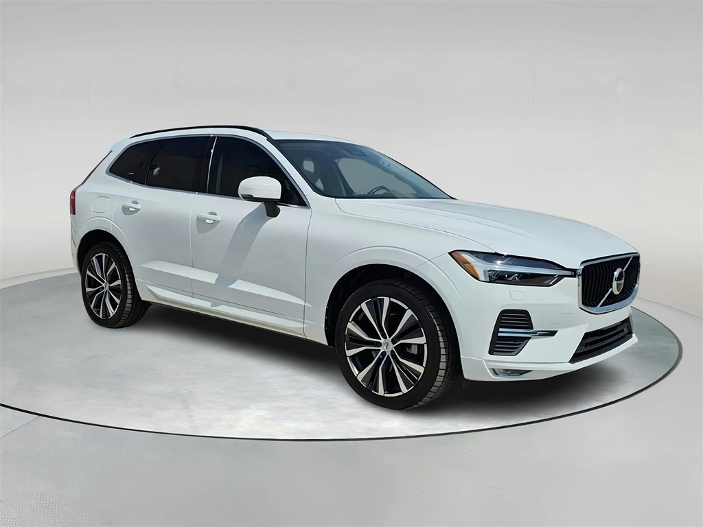 2022 Volvo XC60 B5 Momentum White at Ultimate Motorsports