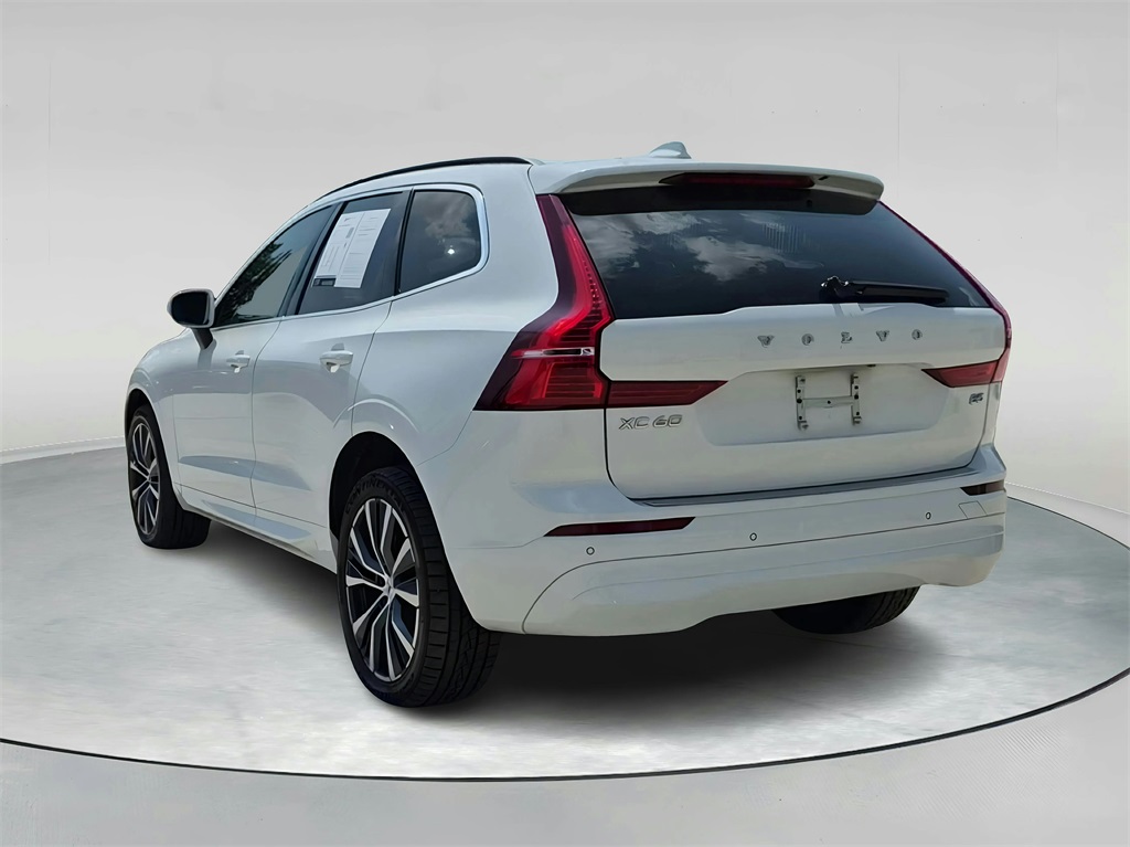 2022 Volvo XC60 B5 Momentum White at Ultimate Motorsports