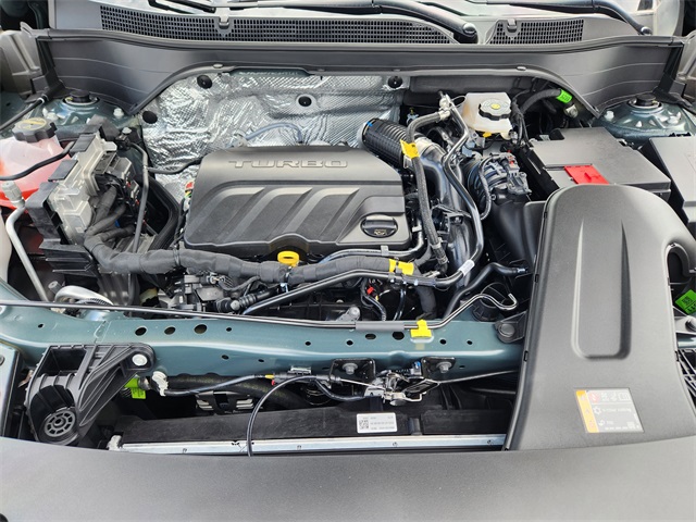 2025 Chevrolet Trax LS photo 22