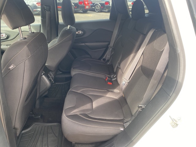 Used Car 2015 Jeep Cherokee  Latitude For Sale Under $10,000 In San Antonio, Texas