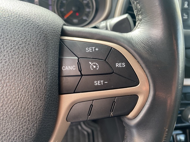 Used Car 2015 Jeep Cherokee  Latitude For Sale Under $10,000 In San Antonio, Texas