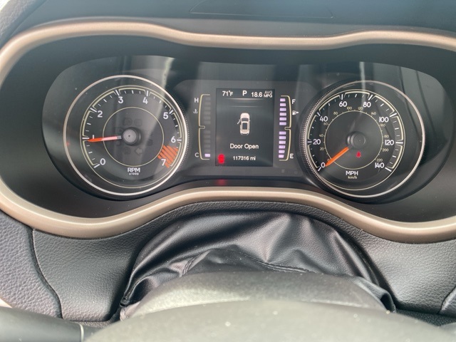 Used Car 2015 Jeep Cherokee  Latitude For Sale Under $10,000 In San Antonio, Texas