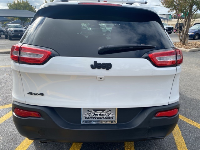 Used Car 2015 Jeep Cherokee  Latitude For Sale Under $10,000 In San Antonio, Texas