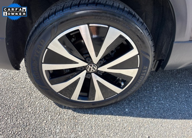 2024 Volkswagen Taos 1.5T SE Black at Payless Car Sales