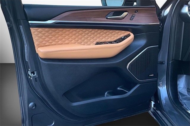 Used 2023 Jeep Grand Cherokee For Sale in Gloucester, MA