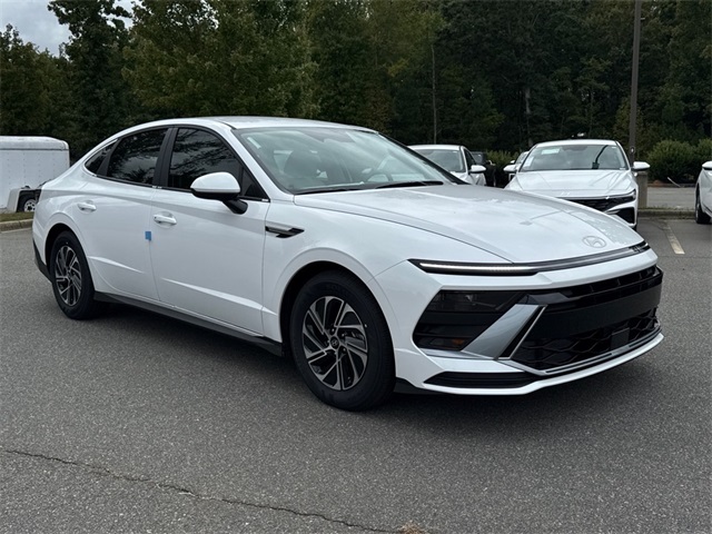 2026 Hyundai Sonata Hybrid Blue FWD