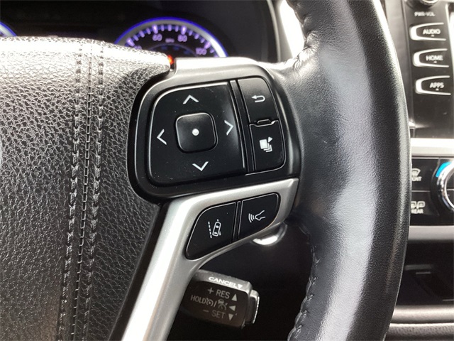 Used Car 2018 Toyota Highlander  Se For Sale Under $25,000 In San Antonio, Texas