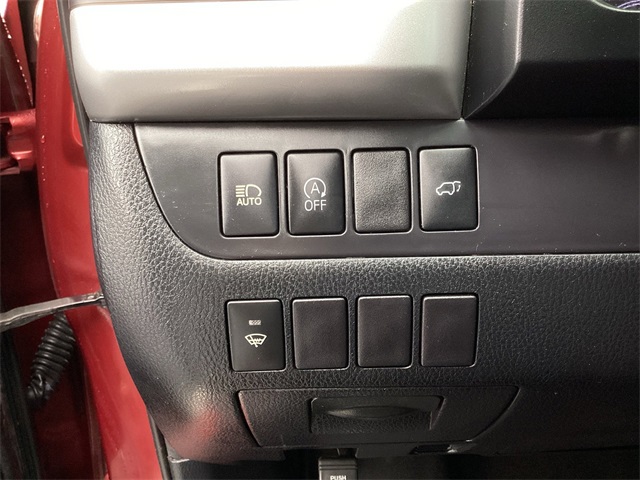 Used Car 2018 Toyota Highlander  Se For Sale Under $25,000 In San Antonio, Texas