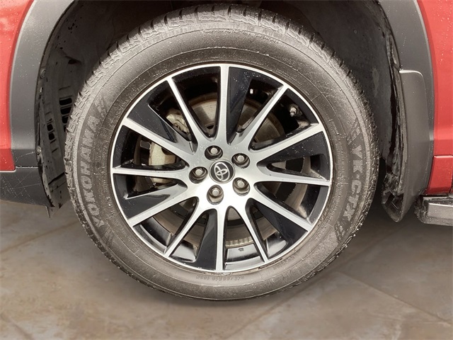 Used Car 2018 Toyota Highlander  Se For Sale Under $25,000 In San Antonio, Texas