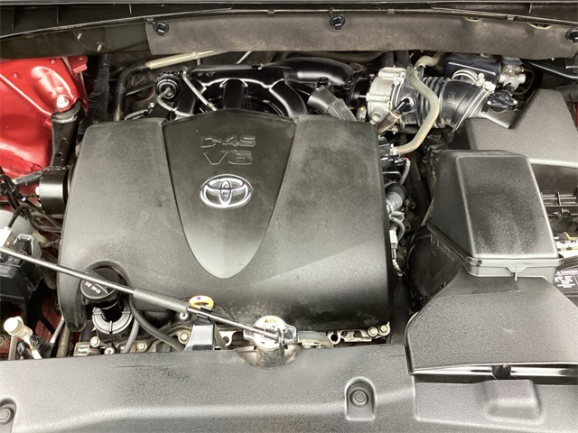 Used Car 2018 Toyota Highlander  Se For Sale Under $25,000 In San Antonio, Texas