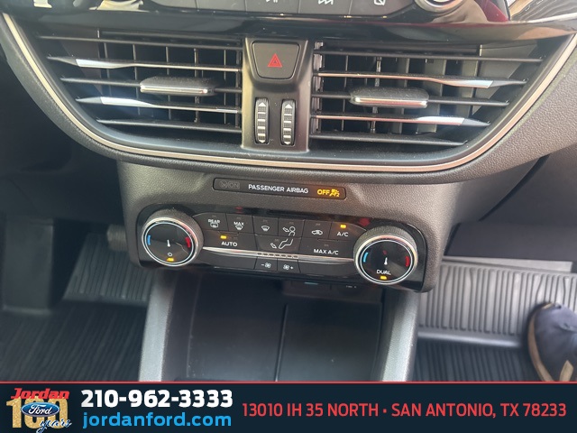 Used Car 2022 Ford Escape  Se For Sale Under $25,000 In San Antonio, Texas