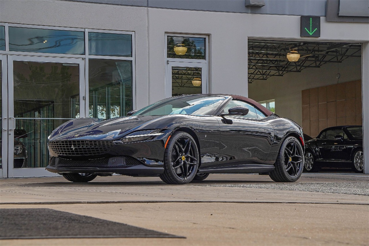 Used Car 2025 Ferrari Roma Spider  For Sale Under $320,000 In Austin, Texas