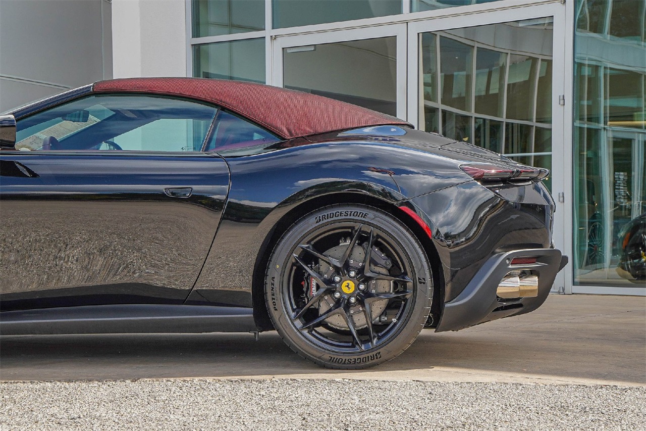 Used Car 2025 Ferrari Roma Spider  For Sale Under $320,000 In Austin, Texas