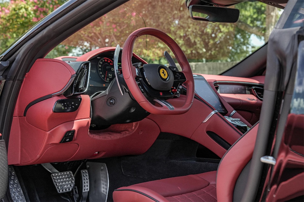 Used Car 2025 Ferrari Roma Spider  For Sale Under $320,000 In Austin, Texas
