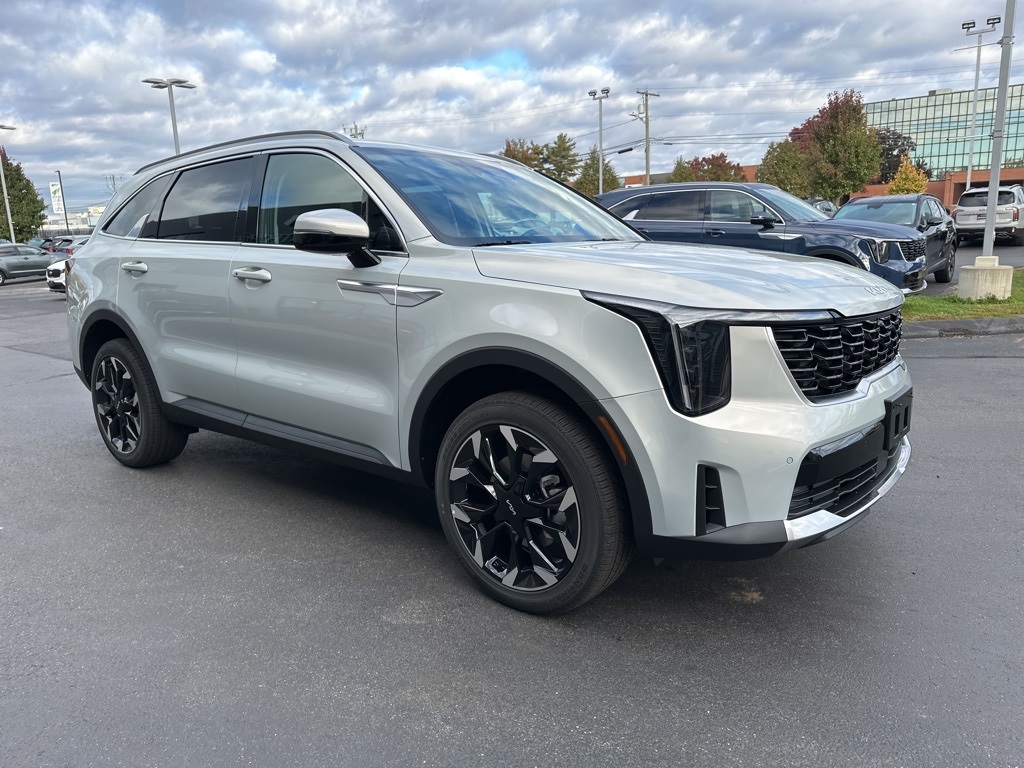2026 Kia Sorento EX photo 2