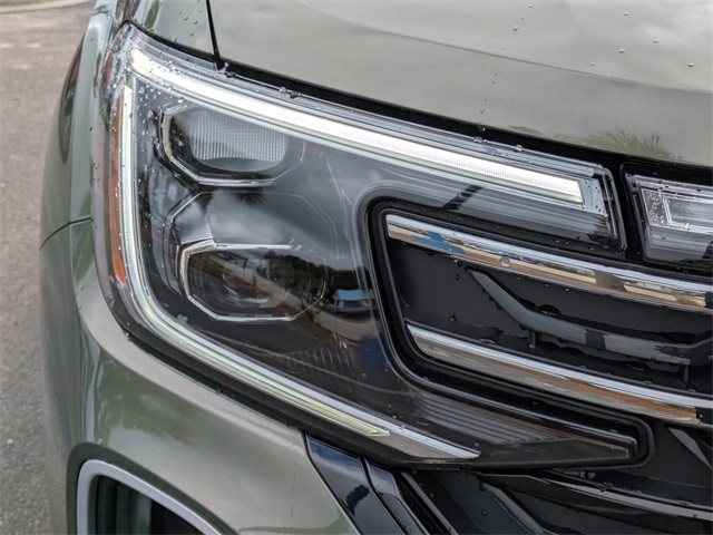 2025 Volkswagen Atlas 2.0T Peak Edition - 9