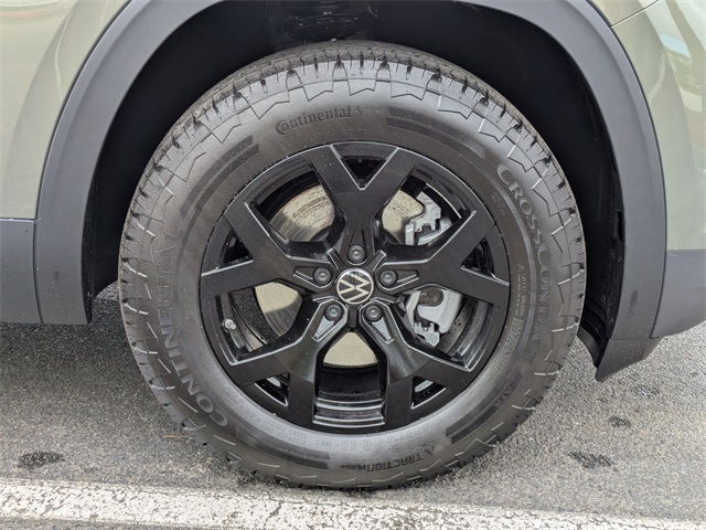 2025 Volkswagen Atlas 2.0T Peak Edition - 11