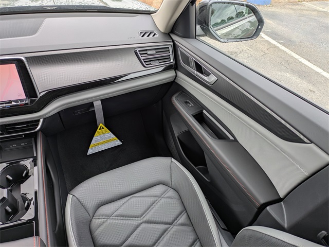 2025 Volkswagen Atlas 2.0T Peak Edition Green at Stokes Volkswagen