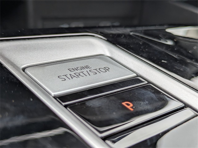 2025 Volkswagen Atlas 2.0T Peak Edition Green at Stokes Volkswagen