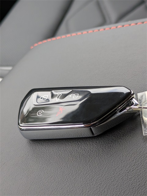 2025 Volkswagen Atlas 2.0T Peak Edition Green at Stokes Volkswagen