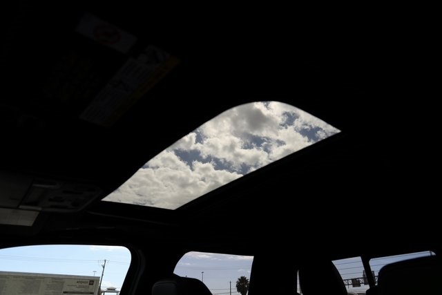 2025 Toyota Tacoma Hybrid TRD Off Road - 10