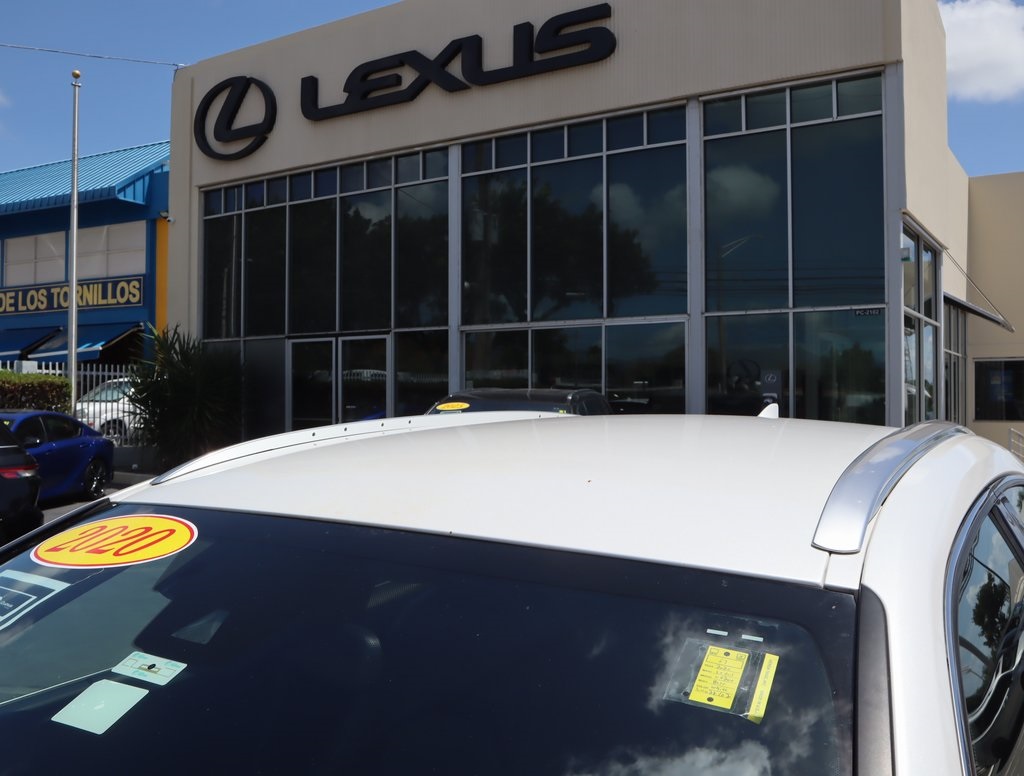 Thumbnail: 2020 Lexus UX - 11