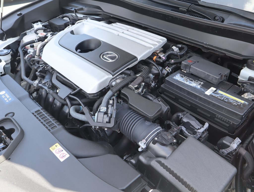 Thumbnail: 2020 Lexus UX - 13