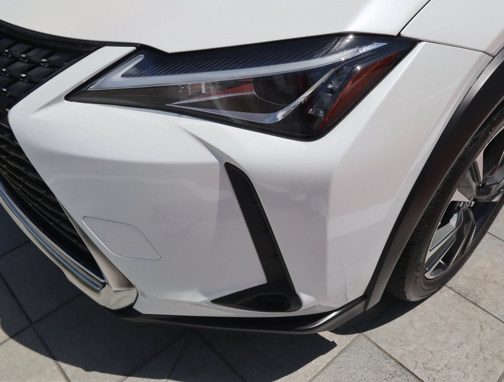 Thumbnail: 2020 Lexus UX - 16