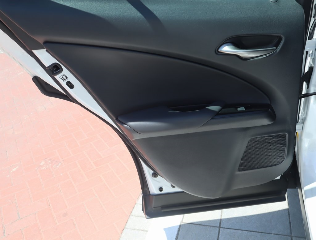 Thumbnail: 2020 Lexus UX - 21