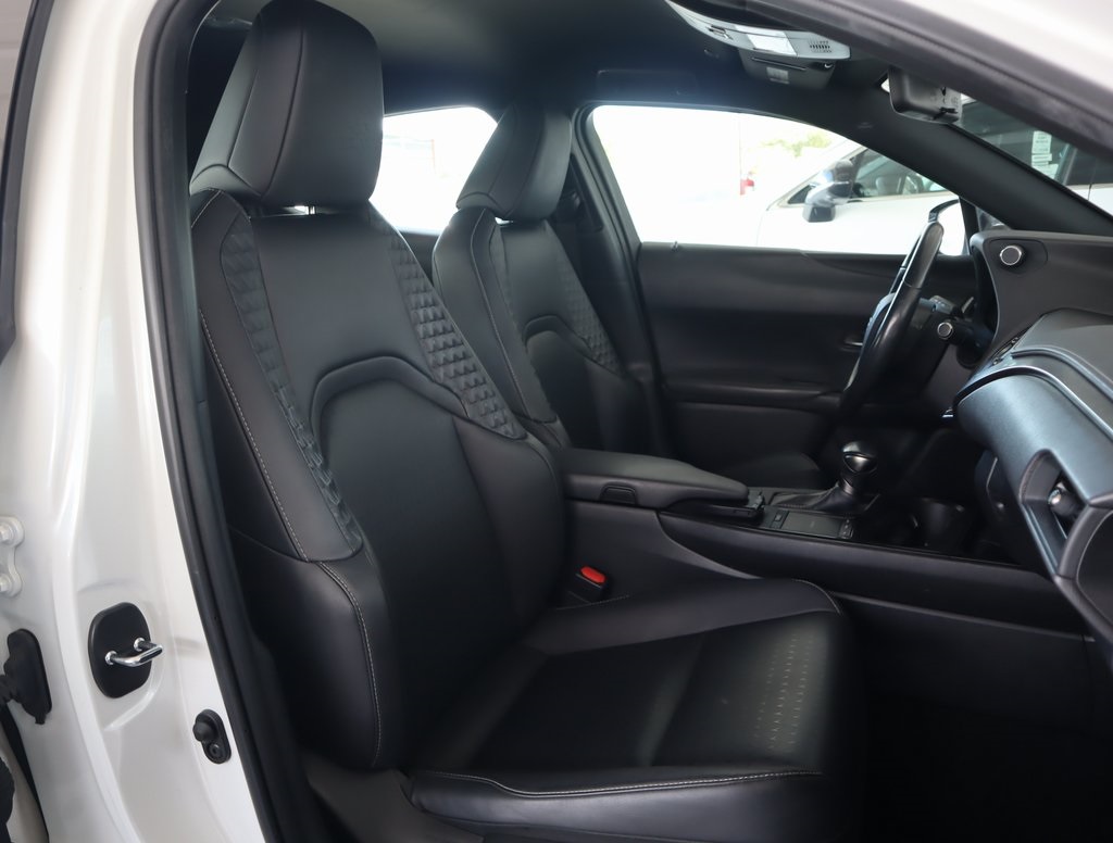 Thumbnail: 2020 Lexus UX - 27