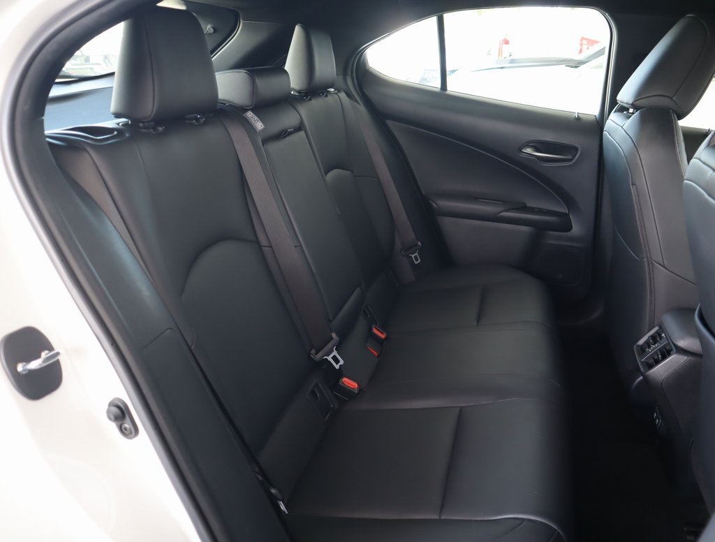 Thumbnail: 2020 Lexus UX - 28