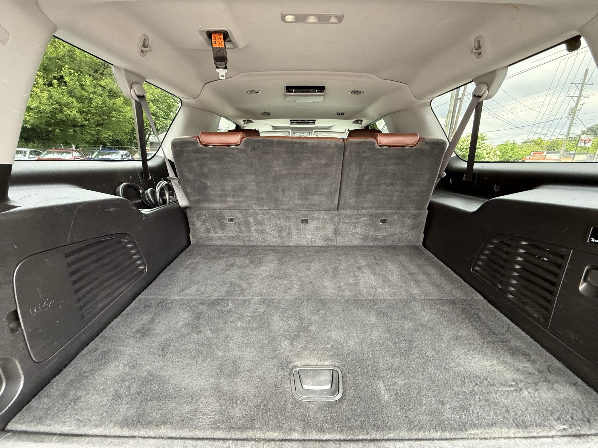 2019 Chevrolet Suburban Premier photo 11