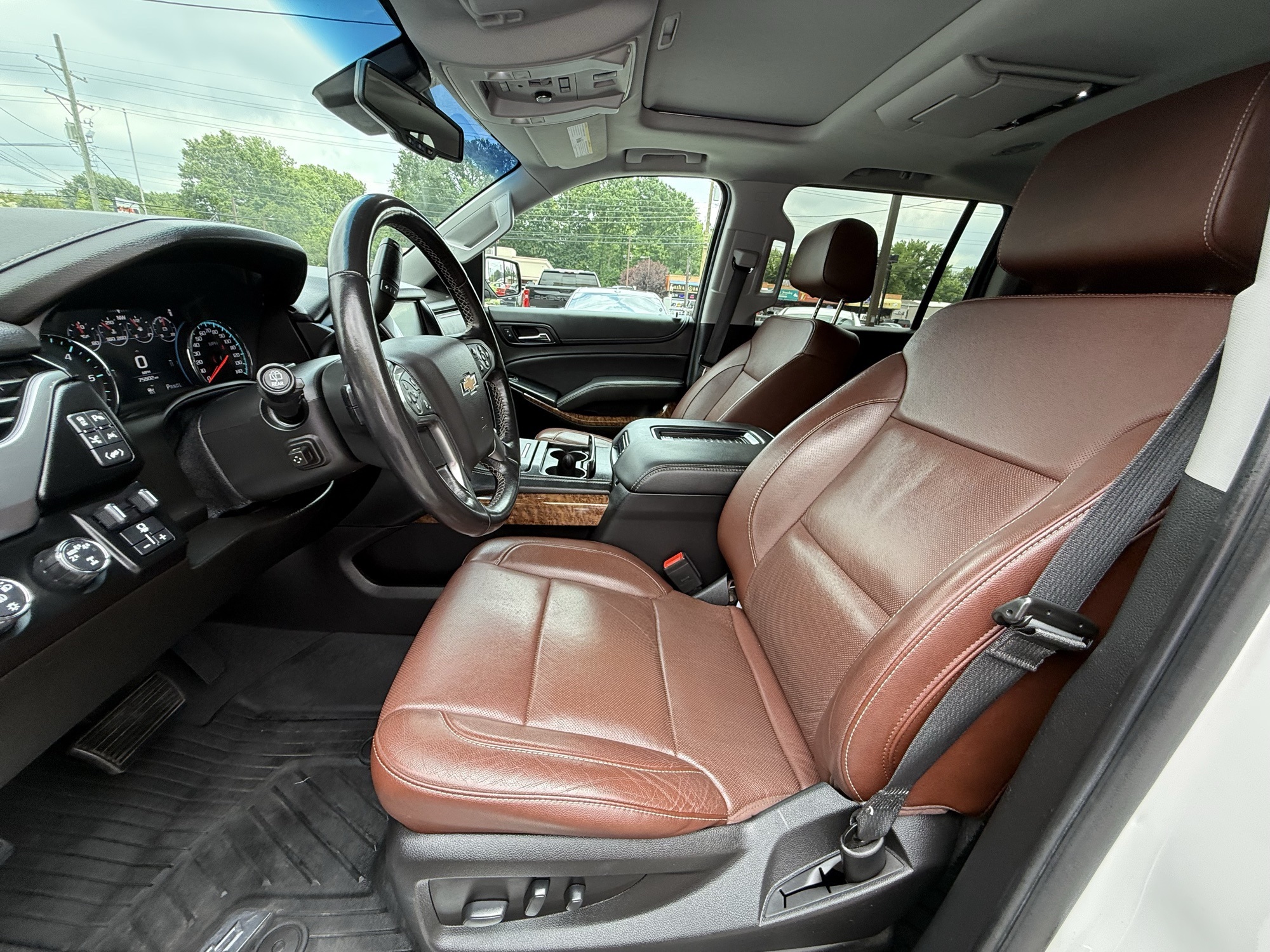 2019 Chevrolet Suburban Premier photo 17