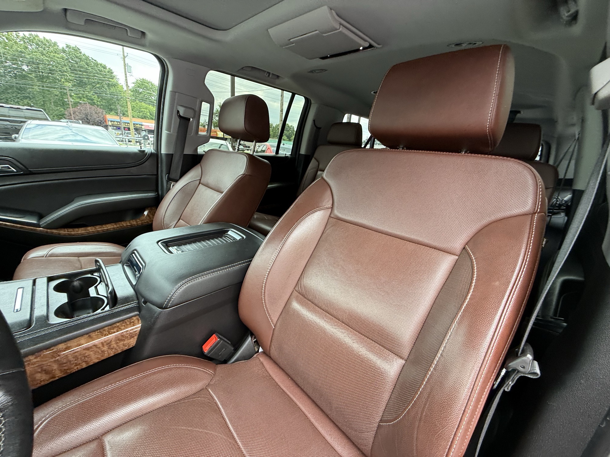 2019 Chevrolet Suburban Premier photo 21