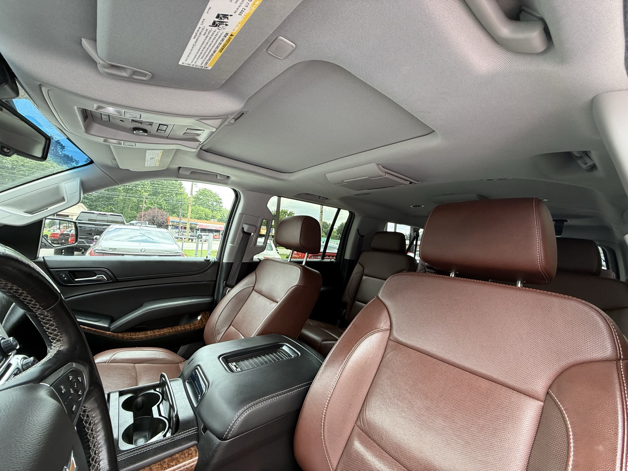 2019 Chevrolet Suburban Premier photo 22