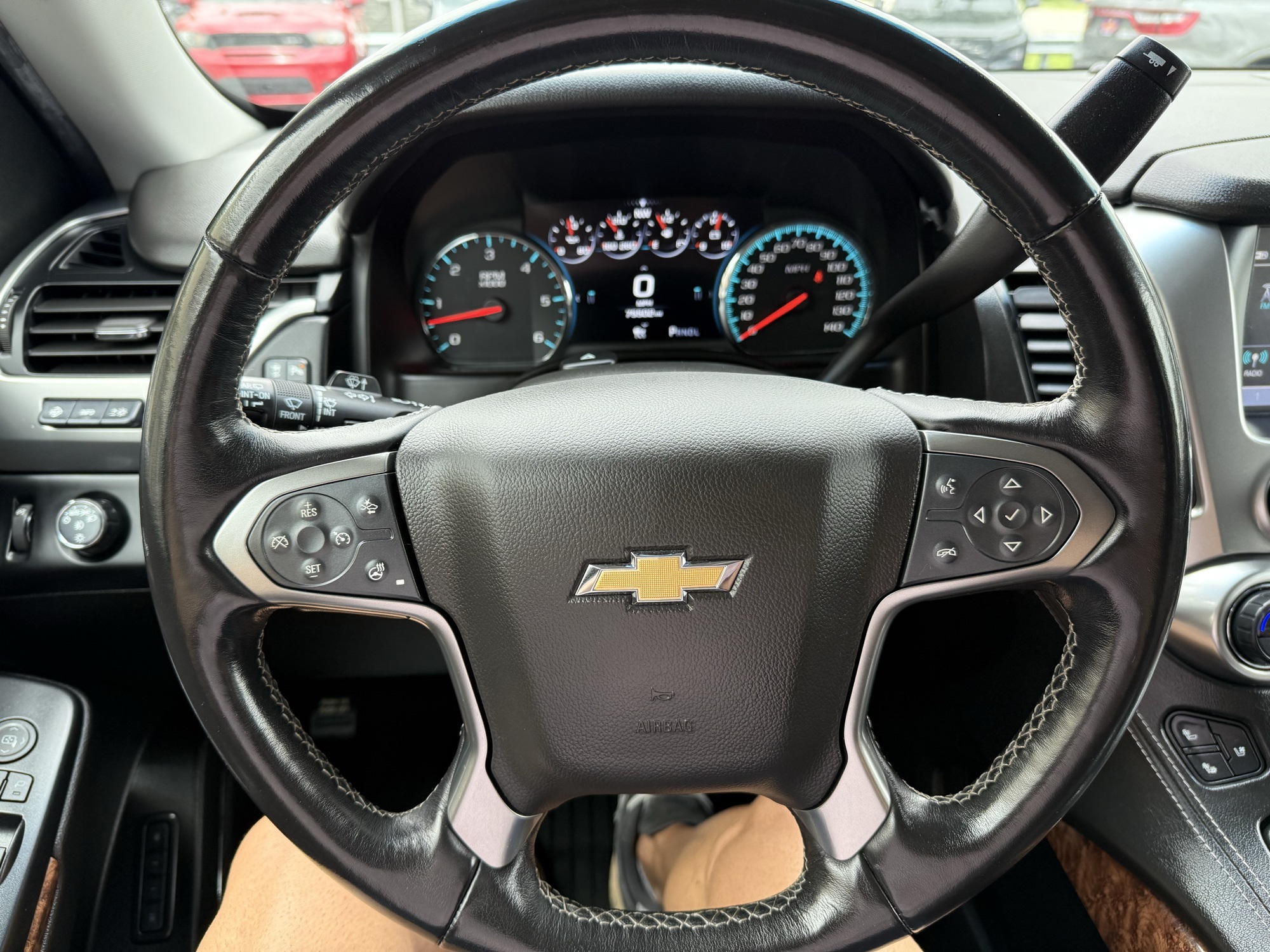 2019 Chevrolet Suburban Premier photo 25