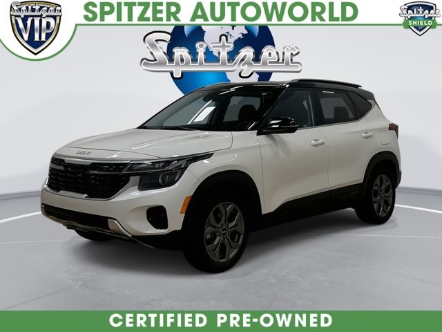 Clear White/Black Roof 2024 Kia Seltos S AWD SUV / Crossover All-Wheel Drive Continuously Variable Transmission