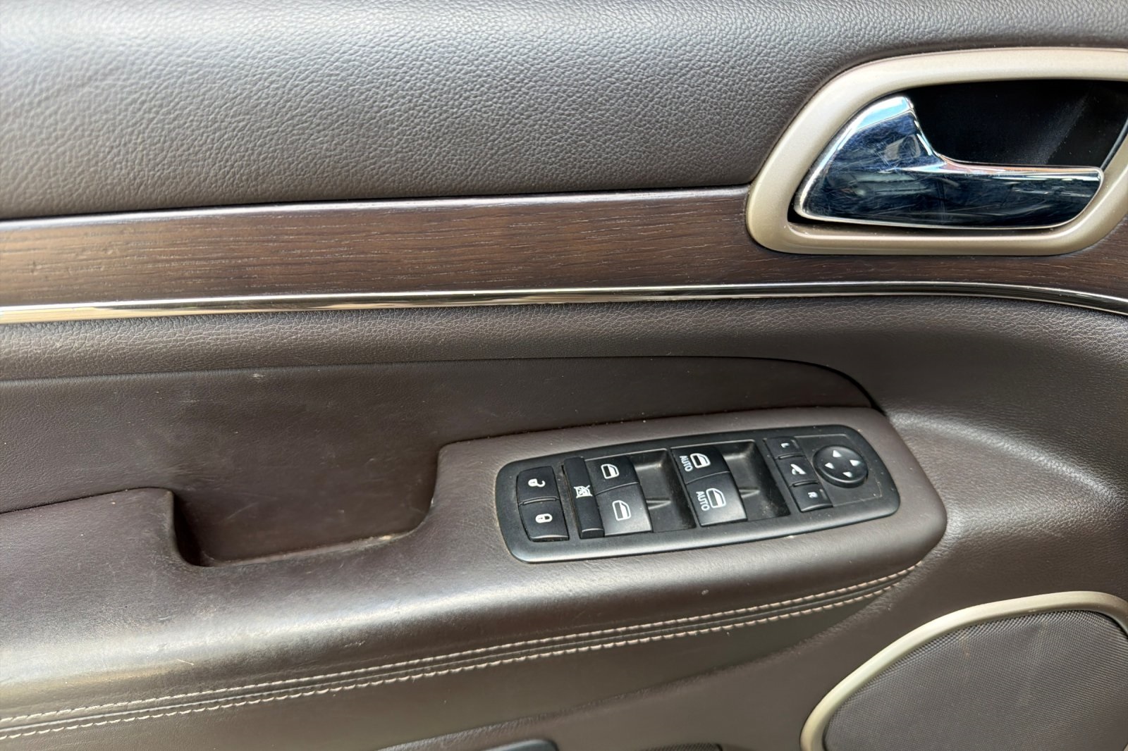 2014 Jeep Grand Cherokee Summit - Photo 13
