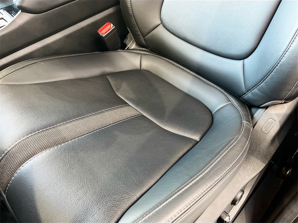 2025 Honda Pilot EX-L Gray at Community Honda