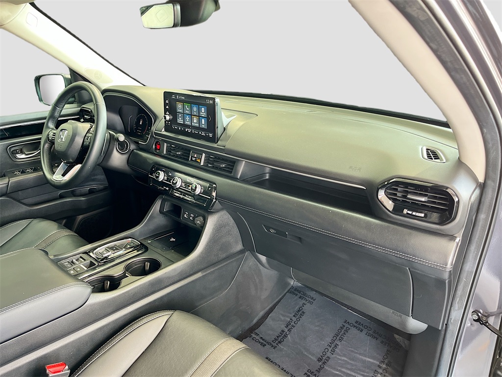 2025 Honda Pilot EX-L Gray at Community Honda